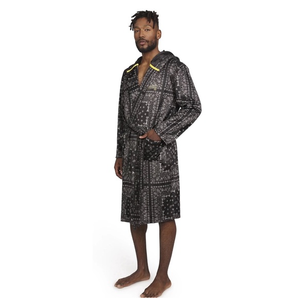 NWT Rapper Snoop Dogg Hooded Robe Mens XL:Unisex Soft Microfleece - Picture 2 of 8